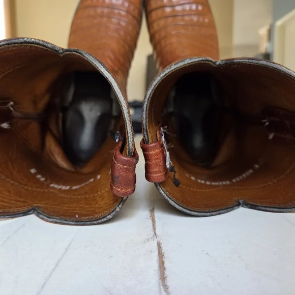 Larry Mahan Caiman Leather Boots, 8.5 D - Picture 8 of 14